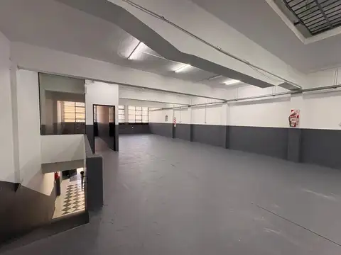 Deposito Fabrica Oficinas 660 M2 en 2 plantas !