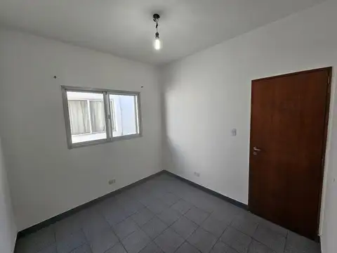 ALQUILER - 2 AMBIENTES EN AVELLANEDA