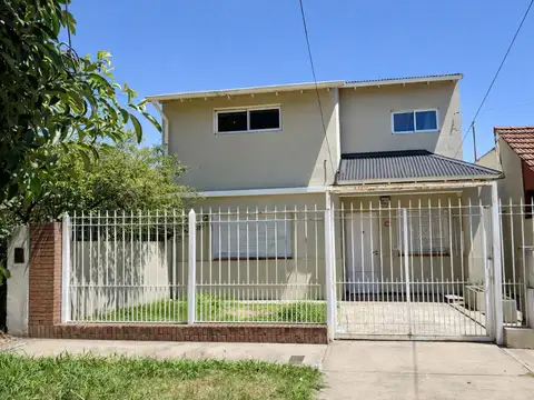 VENTA CASA 4 AMBIENTES ADROGUE + DEPARTAMENTO 4 AM
