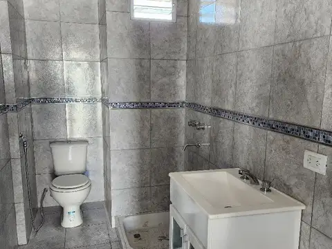 Depto Tipo Casa en Venta en Villa Dominico, USD 73.000
