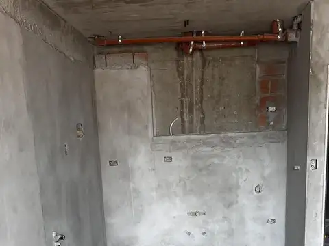 OFICINA 2 AMBIENTES AL POZO! 2°D