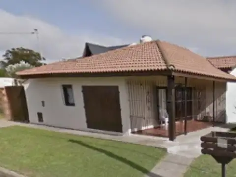 CHALET  2 AMB. y DEPTO. 2 AMB. EN PUNTA MOGOTES- DE LA MASA 3609