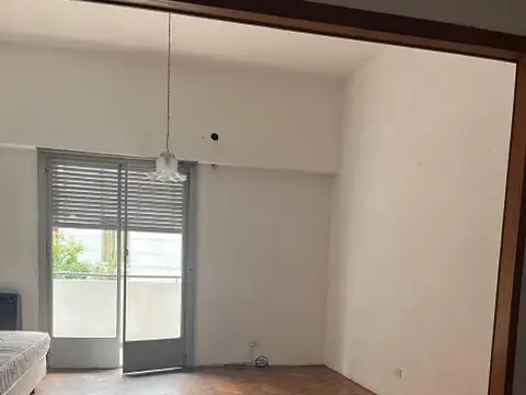 ALQUILER DEPARTAMENTO 2 Dorm - FRENTE CON BALCON