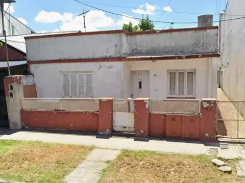 PH P.BAJA FRENTE TIPO CASA 3 DORMS Y JARDIN, A REFACCIONAR!!