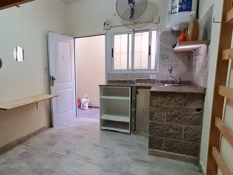 REBIZZO 4400, Piso pb