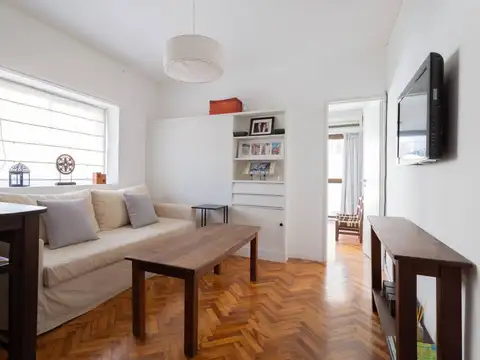 Ecuador y Av Santa Fe