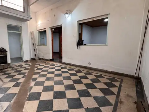 EXCELENTE PH 4 AMB. "A RECICLAR"  CON TERRAZA