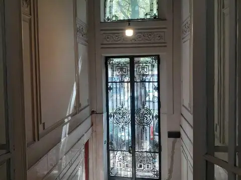 Depto Tipo Casa en Alquiler de 4 ambientes