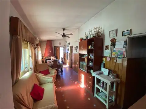 Casa 4 ambientes con 1 baño