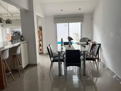 Casa en Venta en Ciudad Jardin del Palomar, USD 270.000