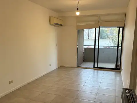 Departamento en Alquiler en San Isidro Centro, $ 800.000