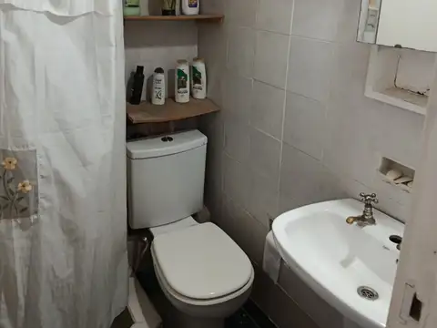 Depto Tipo Casa 2 ambientes con 1 baño