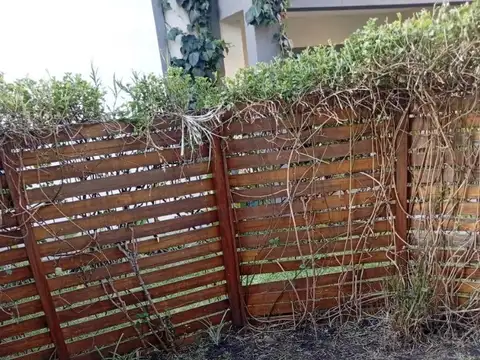 Depto Tipo Casa en Venta con 1 cocheras