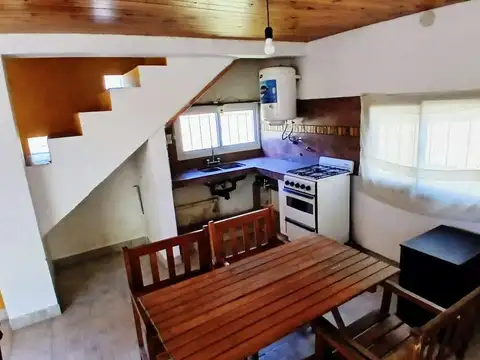 Casa 2 ambientes con 1 baño