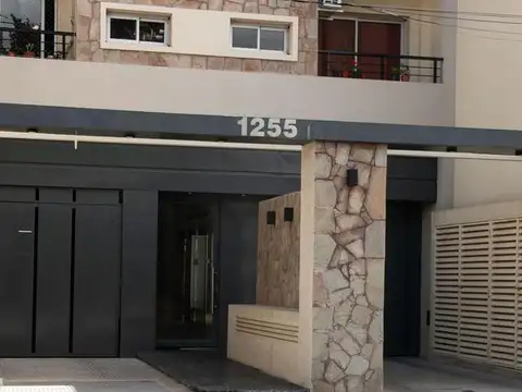 OPORTUNIDAD! COCHERA EN SANTOS LUGARES