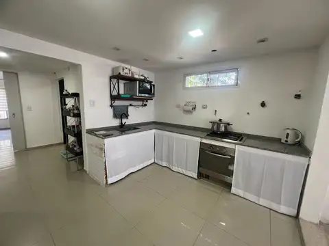 Depto Tipo Casa en Venta con 1 cocheras