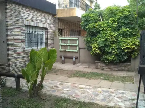 Casa en Alquiler en Haedo, $ 1.800.000
