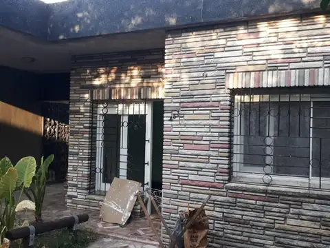 Casa en Alquiler en Haedo, $ 1.500.000