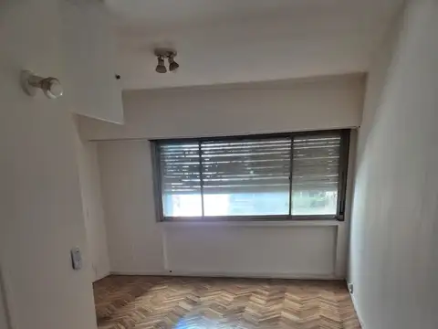 LUMINOSO MONOAMBIENTE TOT. RECICLADO y EXCEL. UBICADO
