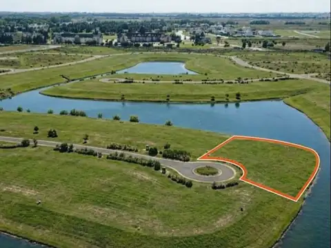 Lote premium 655 m² a la laguna - Canning