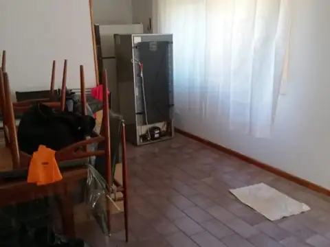 Depto Tipo Casa en Alquiler con 1 cocheras