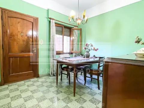 San lorenzo al 3100, entre Fray Justo Sarmiento y O higgins