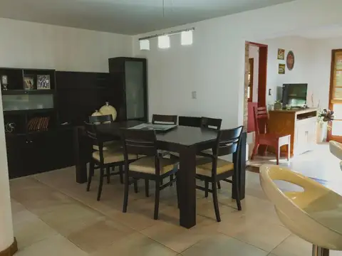 Casa Barrio Cerrado "Prados de la Villa"