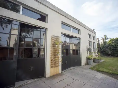 Casa 6 ambientes con 5 baños