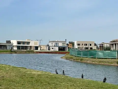VENTA LOTE A LA LAGUNA EN LA ALAMEDA  ETAPA 1
