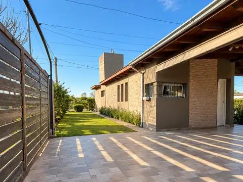 Casa 3 ambientes con 1 baño