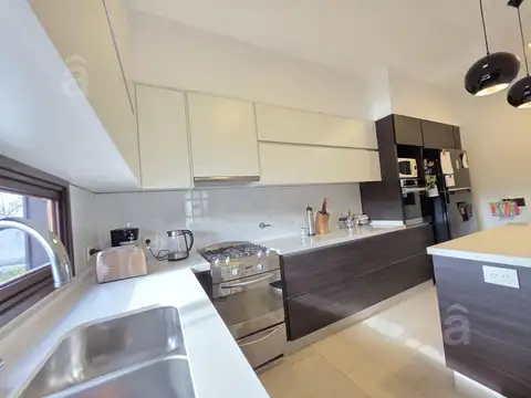 Depto Tipo Casa 4 ambientes con 1 baño