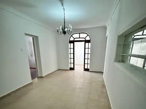 Amplia oficina en microcentro