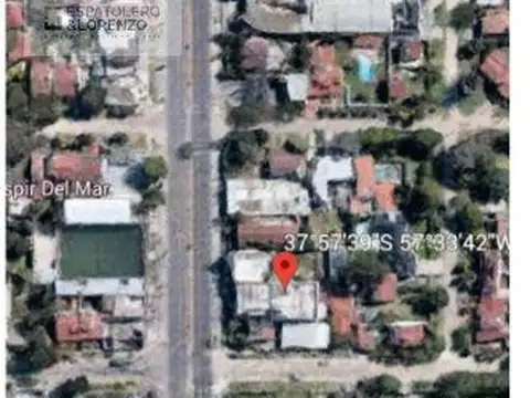 Predio de Gran metraje en Excelente esquina Av. Constitución