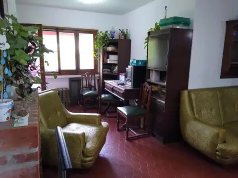 Jose E. Uriburu 400