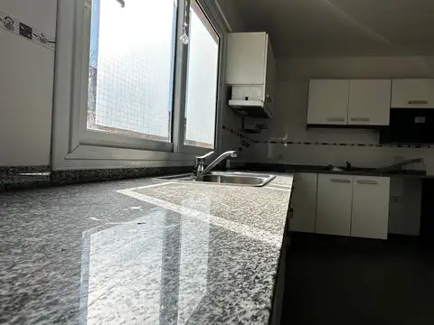 Depto Tipo Casa 4 ambientes con 1 baño
