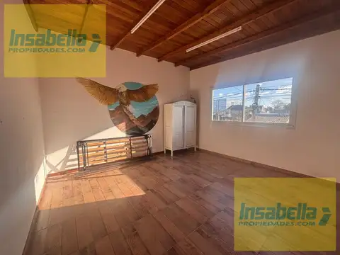 Depto Tipo Casa en Venta de 5 ambientes