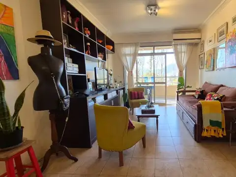 Departamento con cochera / Torres de Balcarce