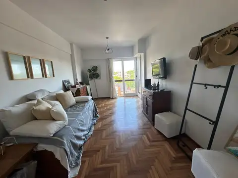 Av Santa Fe  al 1100