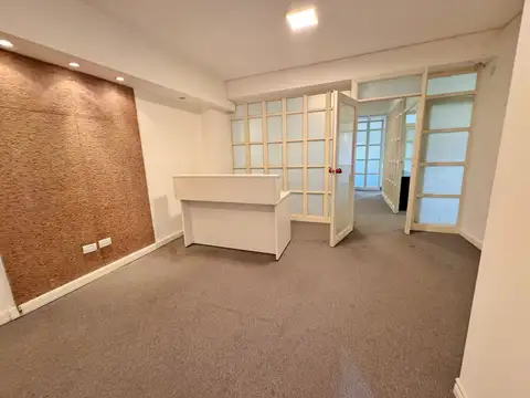 IMPORTANTE SEMIPISO DE OFICINA EN EL CORREDOR DE LA AVENIDA 9 DE JULIO