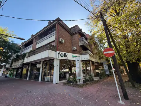 Impecable departamento en alquiler sobre Av. Libertador en Acassuso.