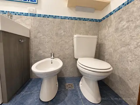 Casa en Alquiler con 1 cochera