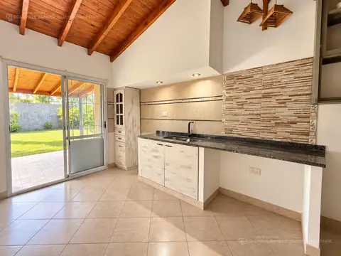 Casa en Alquiler de 3 dormitorios