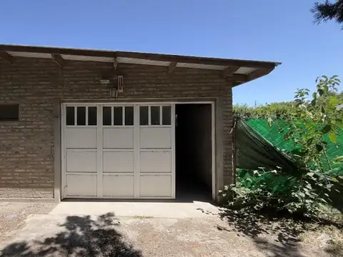 VENTA - Deposito a metros de Av. Illia - Funes