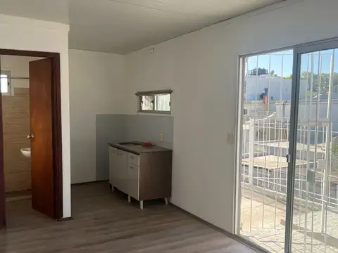Depto Tipo Casa en Alquiler de 1 dormitorio