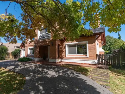 Casa en Venta en Funes, USD 730.000