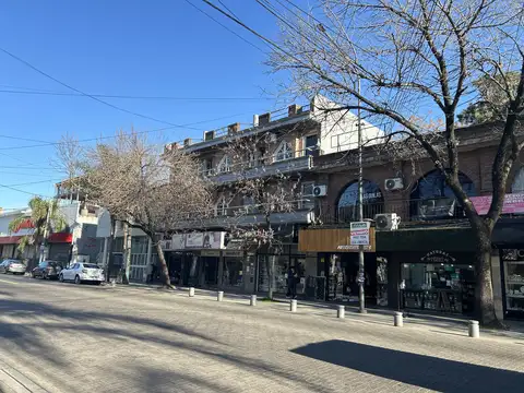 Avenida Arturo Jauretche 1400, Piso 2