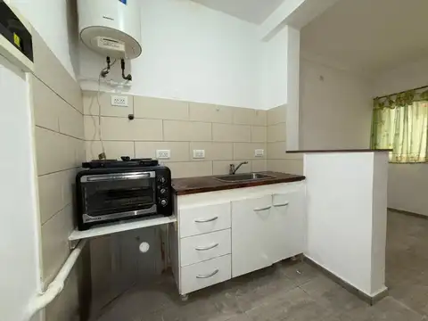 DEPTO.EN VENTA 2 AMBTES. C/PATIO -LANÚS OESTE