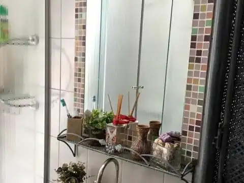 Depto Tipo Casa en Venta con 1 cocheras