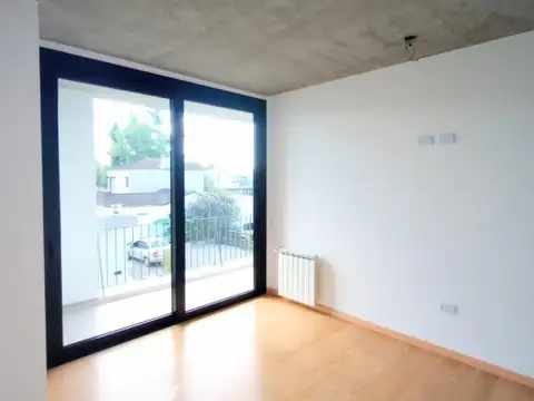 VENTA DEPTO 2 DORM. CITY BELL CON COCHERA