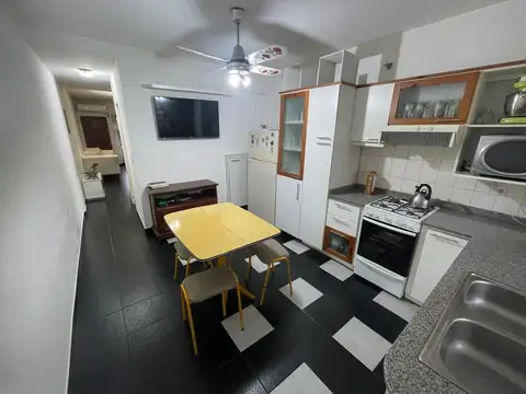 DUPLEX 4 AMB CASTELAR ACEPTA PERMUTA DEPTO CABA